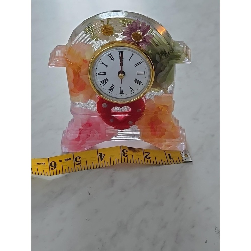 Handmade Resin Desk Clock Decoration Gift Heart Flowers 731 - Picture 8 of 9